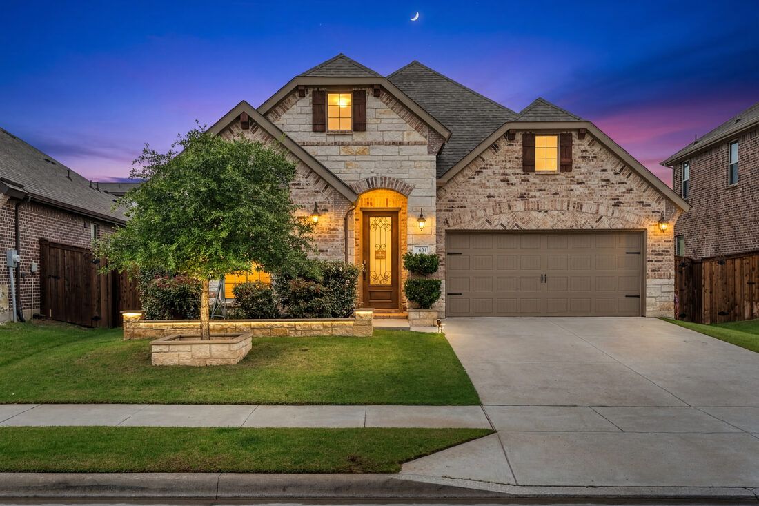 7440 Sienna Ridge, Fort Worth — twilight